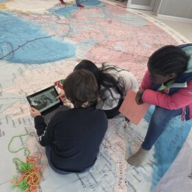 Certains élèves de 7e année ont plongé dans l'histoire de l'exploration du Grand Nord et de l'expédition de Franklin