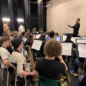 nos élèves ont travaillé avec un sérieux exemplaire pour peaufiner leurs pièces en vue du MusicFest. En plus de la musique, ils ont participé à des activités de leadership qui les feront grandir bien au-delà de la scène.